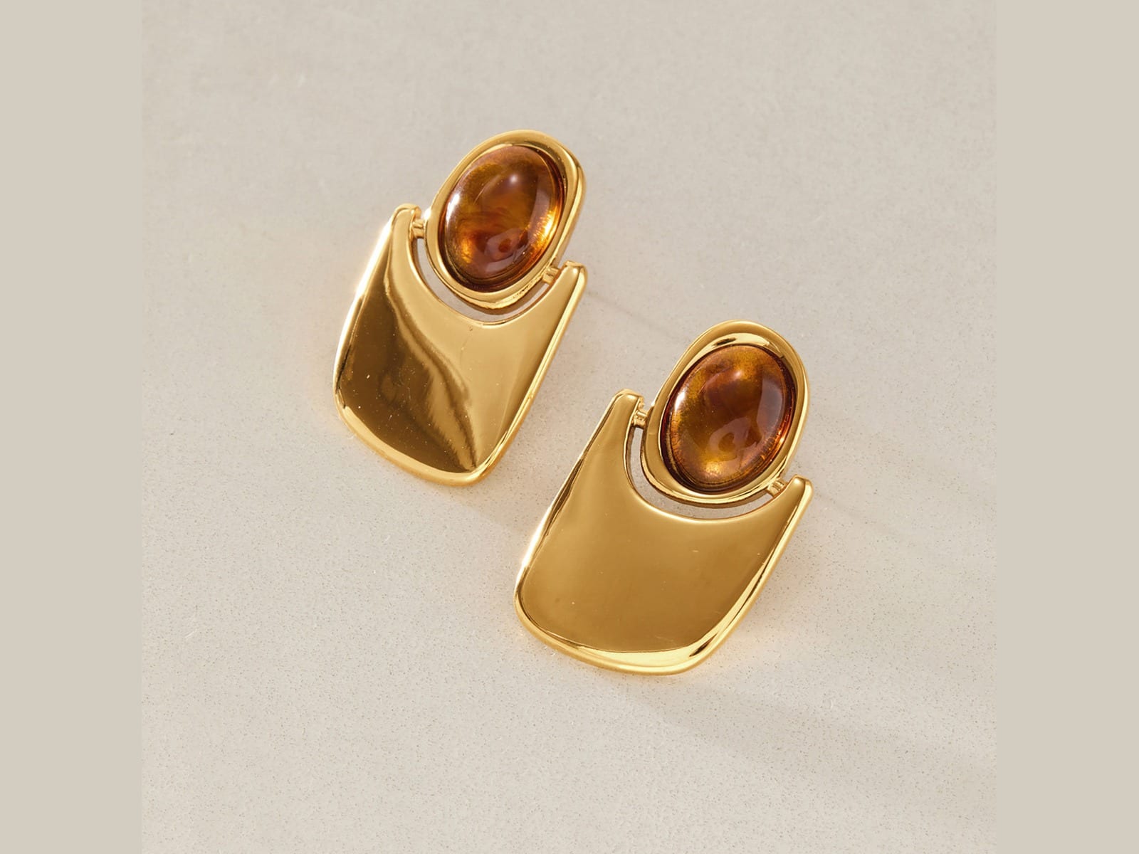 Amber Cabochon U-Studs — detail