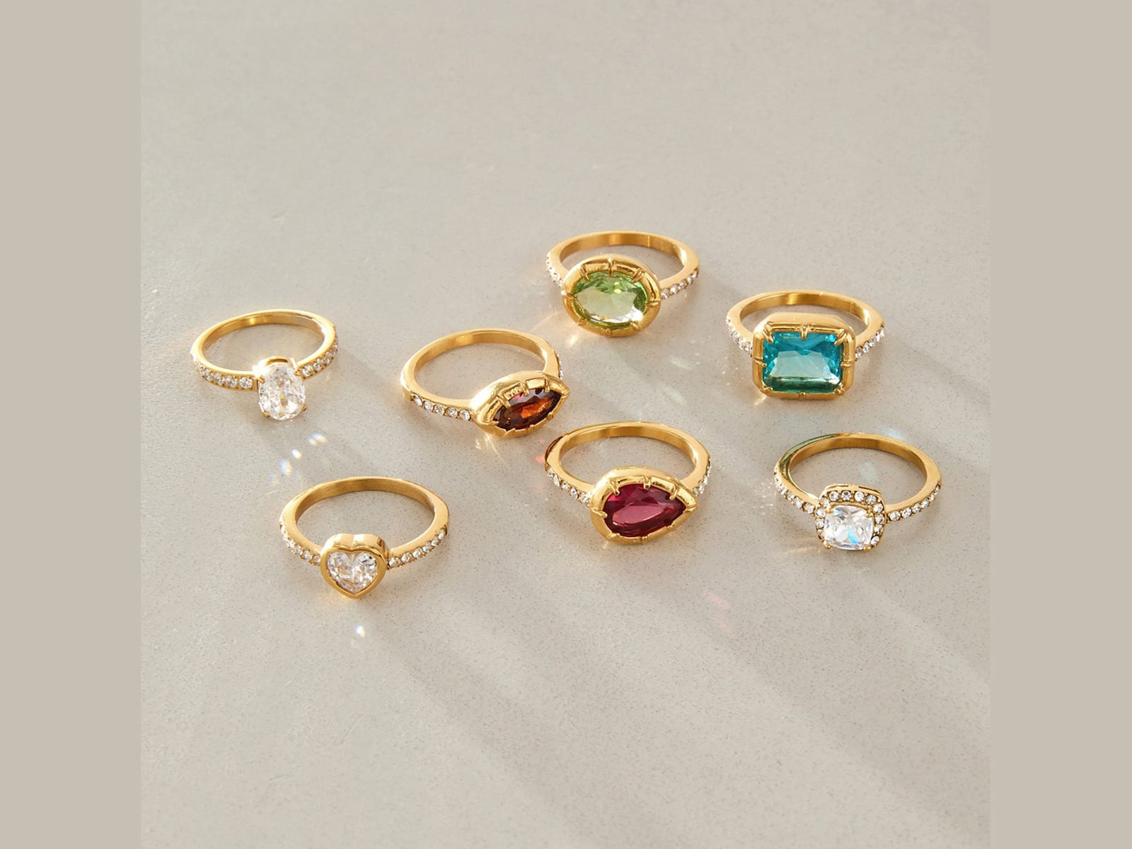Coloured CZ Stone Ring, Nine Cuts — detail