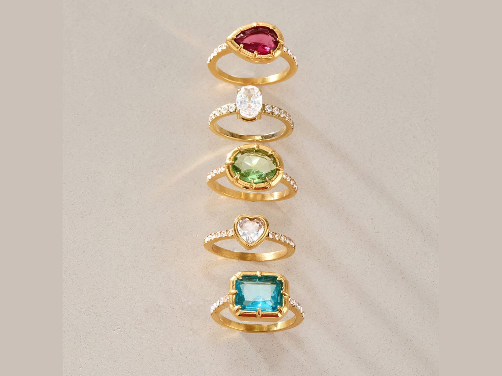 Coloured CZ Stone Ring, Nine Cuts — detail