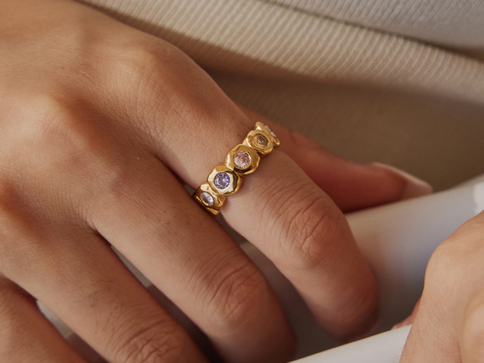 Coloured CZ Wide Band Ring — detail