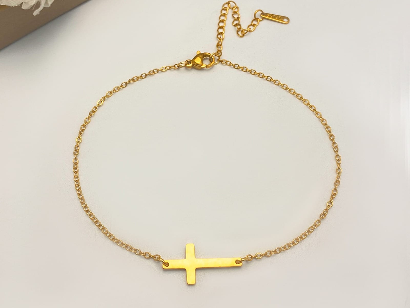 Cross Pendant Anklet — detail