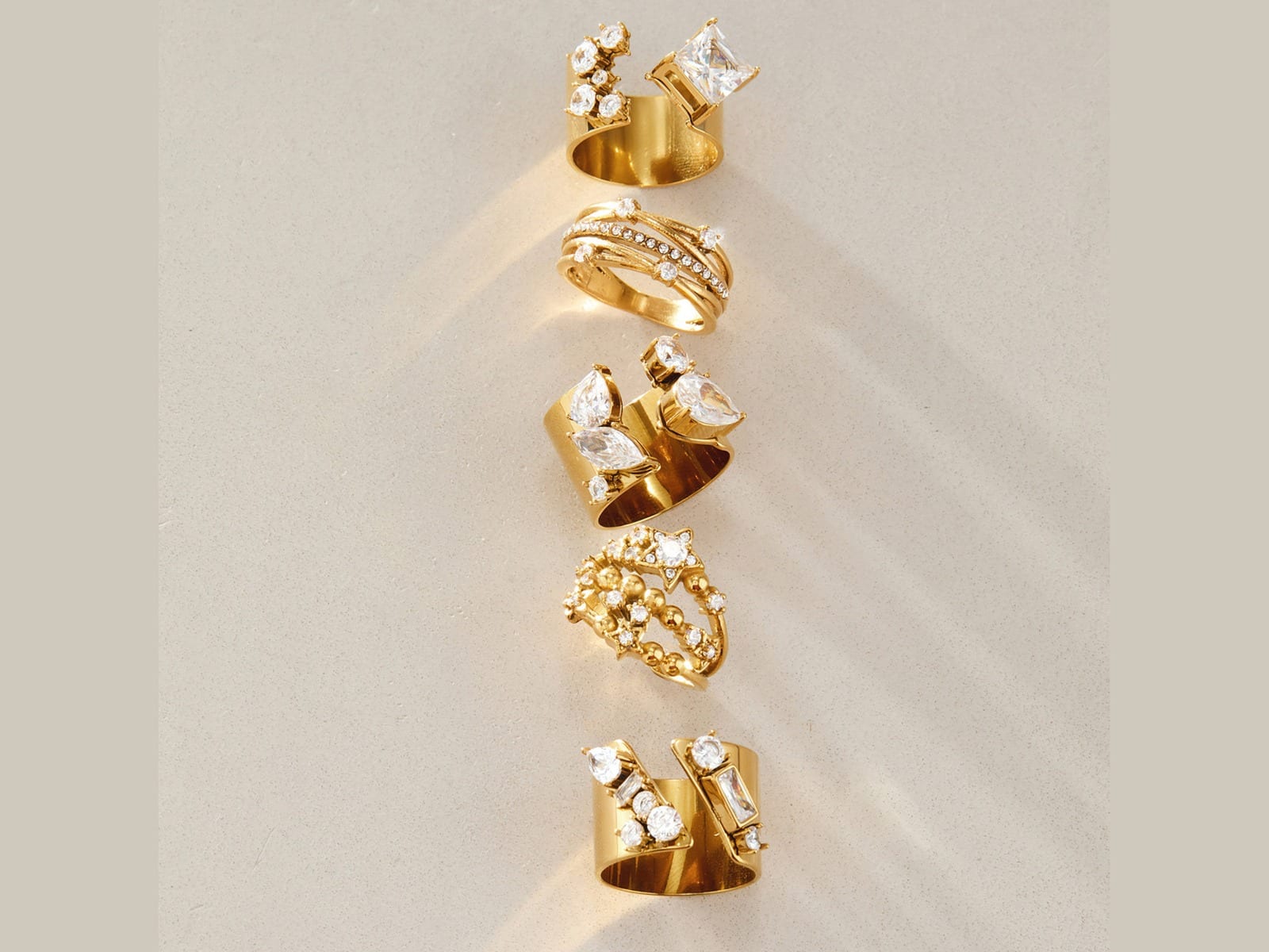 CZ Band and Cluster Ring — detail