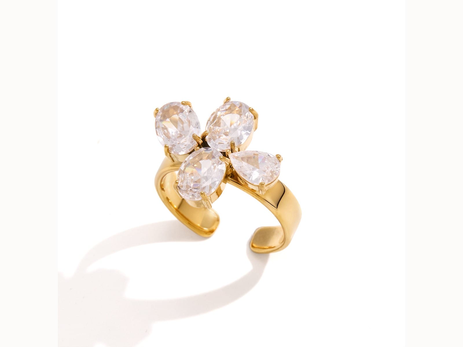 CZ Clover Cluster Ring