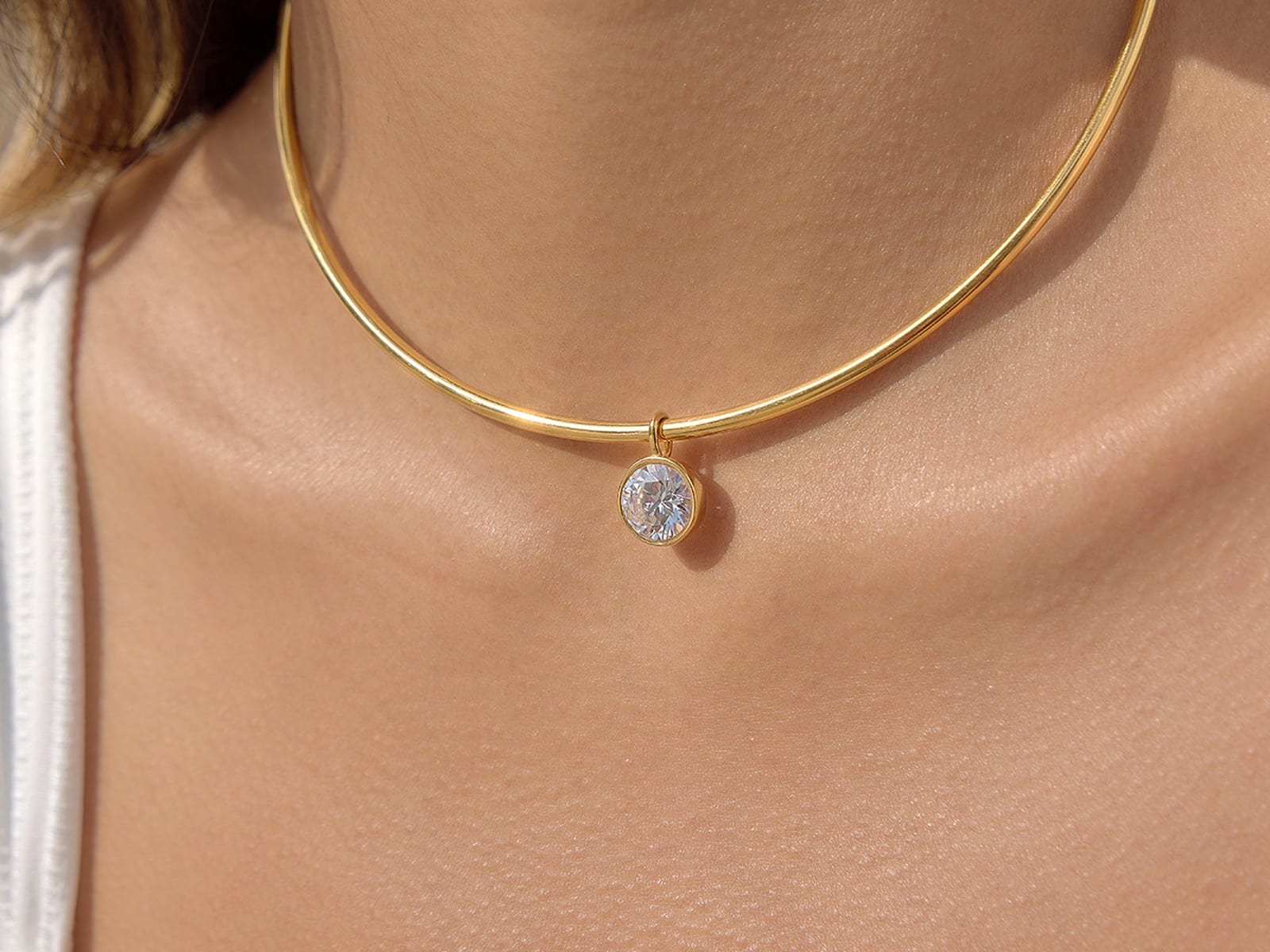 CZ Collar Necklace, Rigid — detail