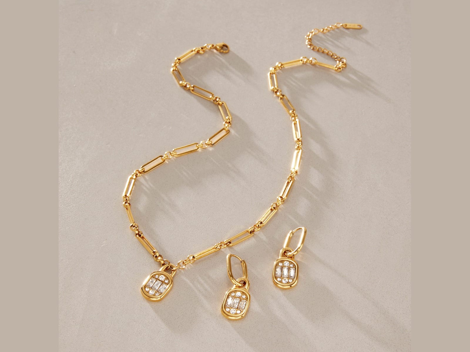 Emerald Cut Drop Set — detail