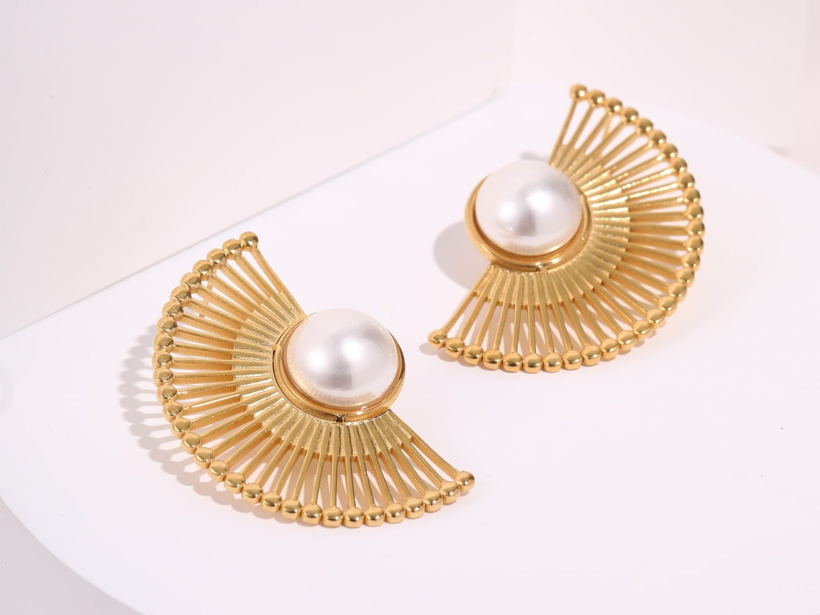 Fan and Pearl Drop Earrings — detail