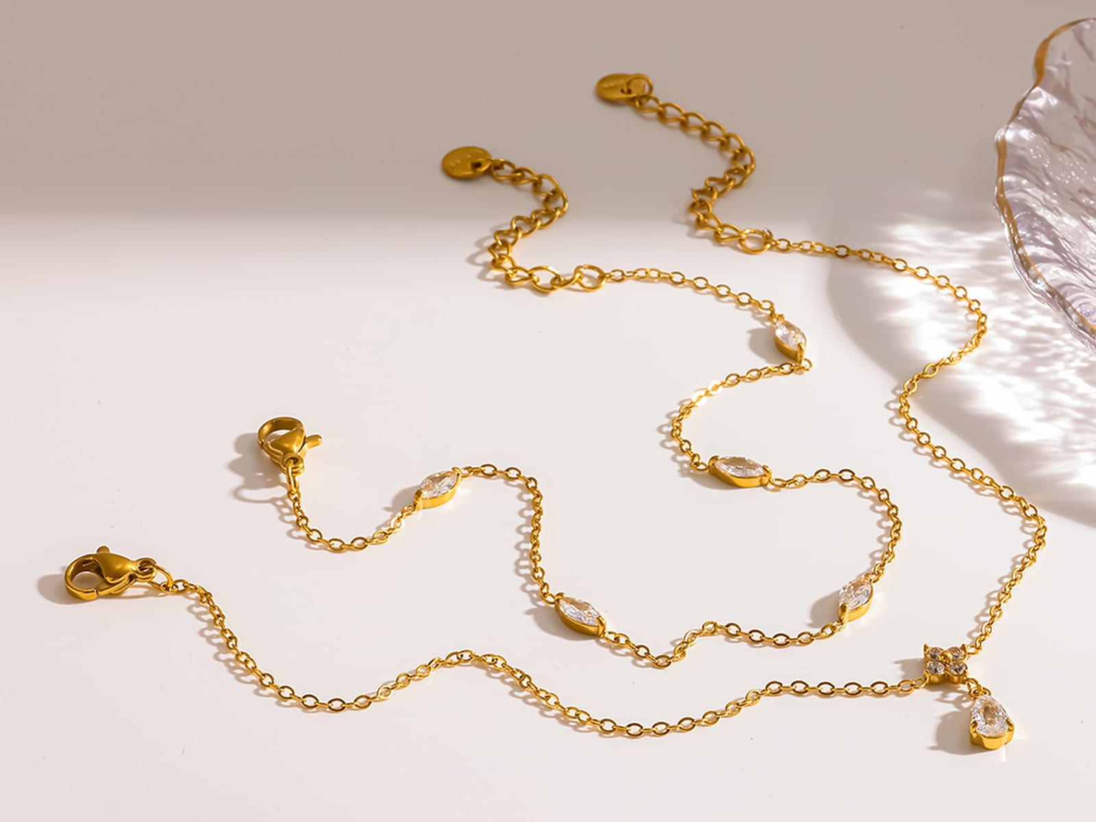 Flower CZ Anklet — detail