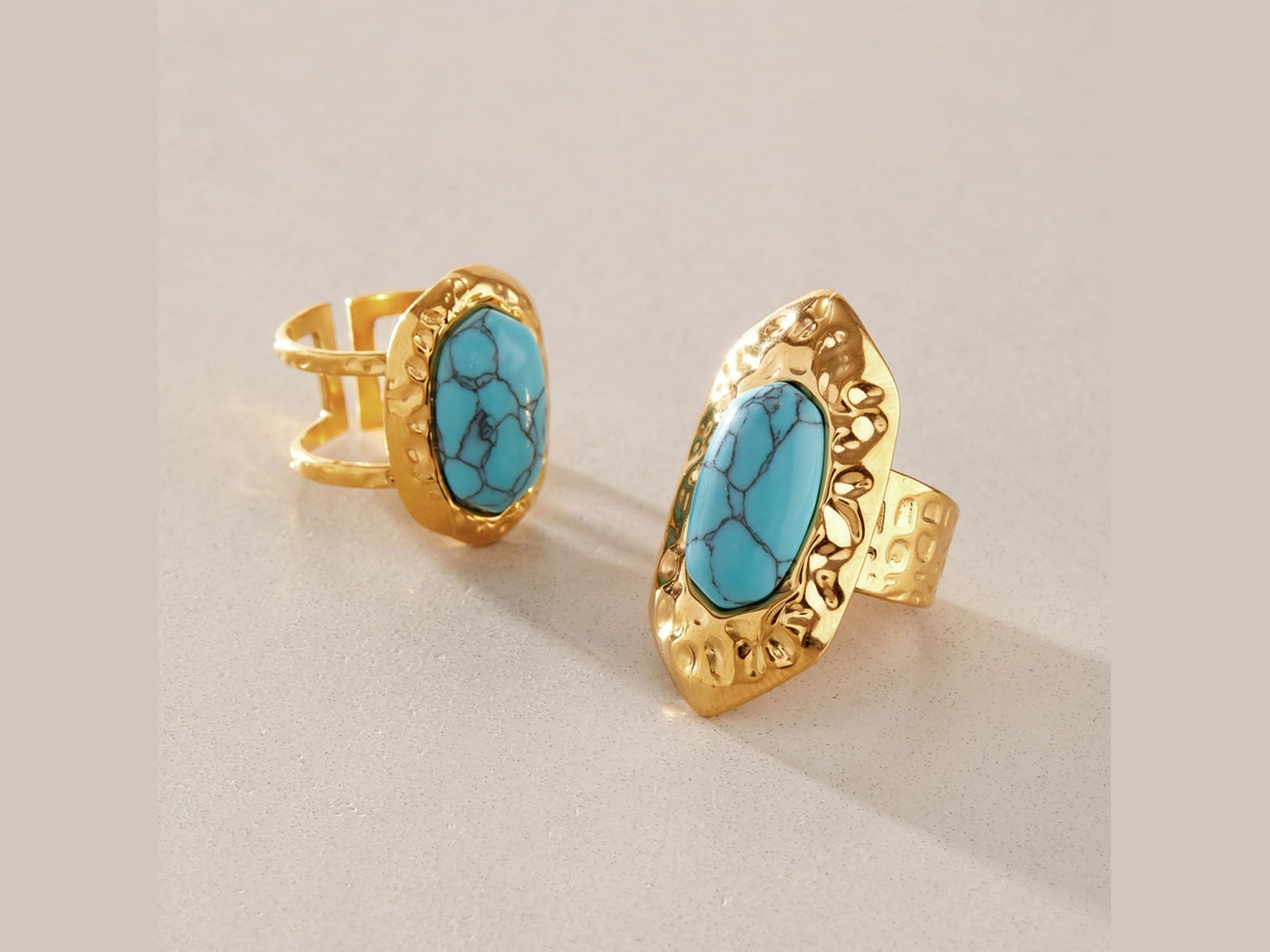 Hammered Blue Stone Ring — detail