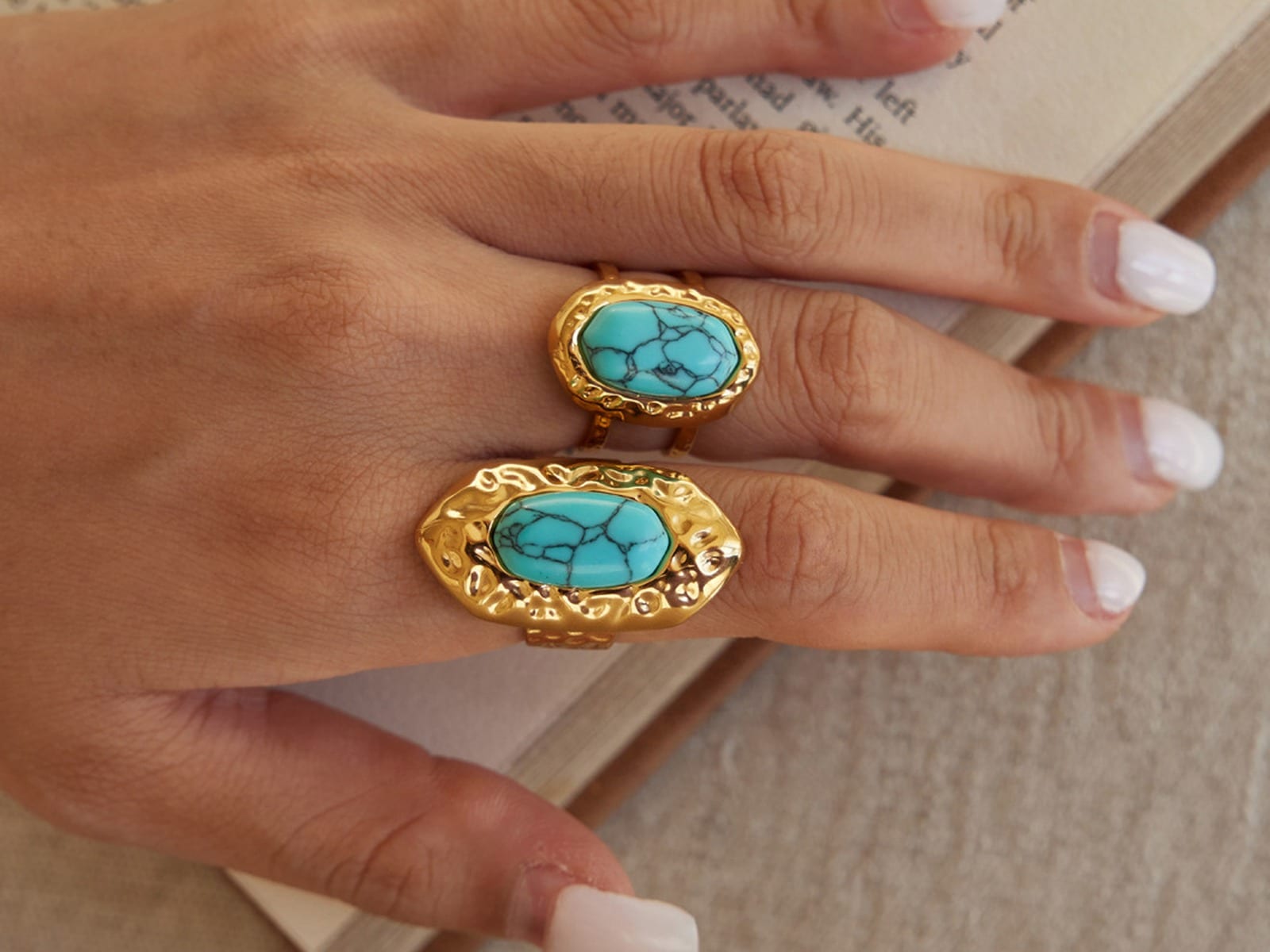 Hammered Blue Stone Ring — detail