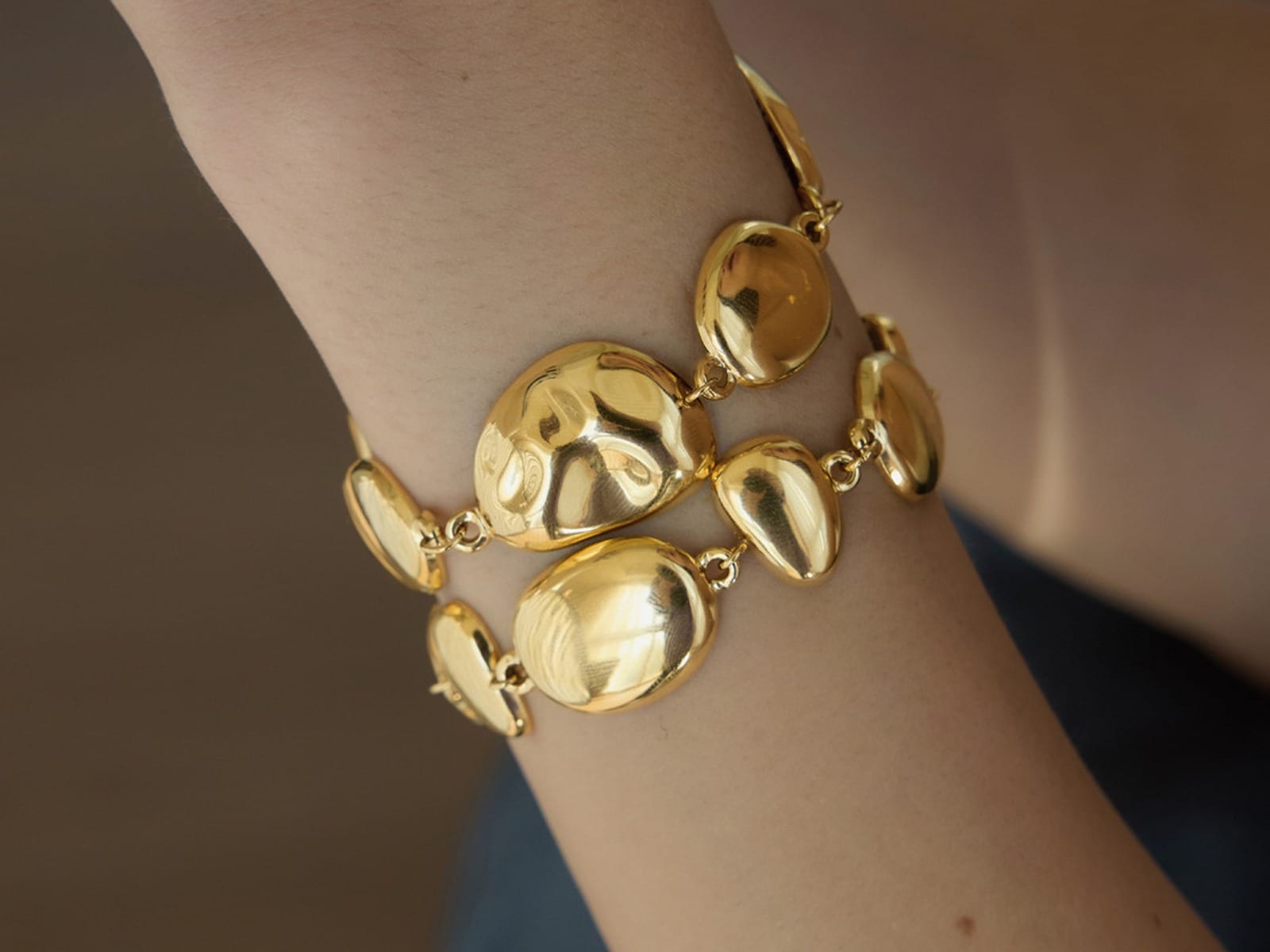 Hammered Disc Bracelet — detail