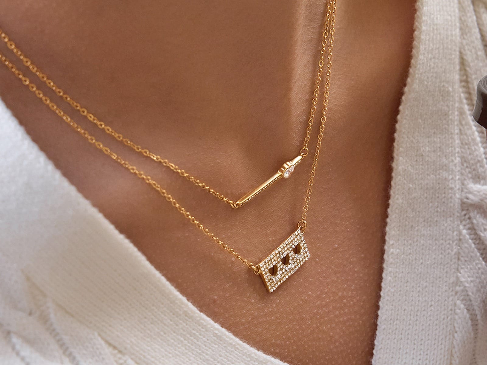 Heart Bar Necklaces — detail