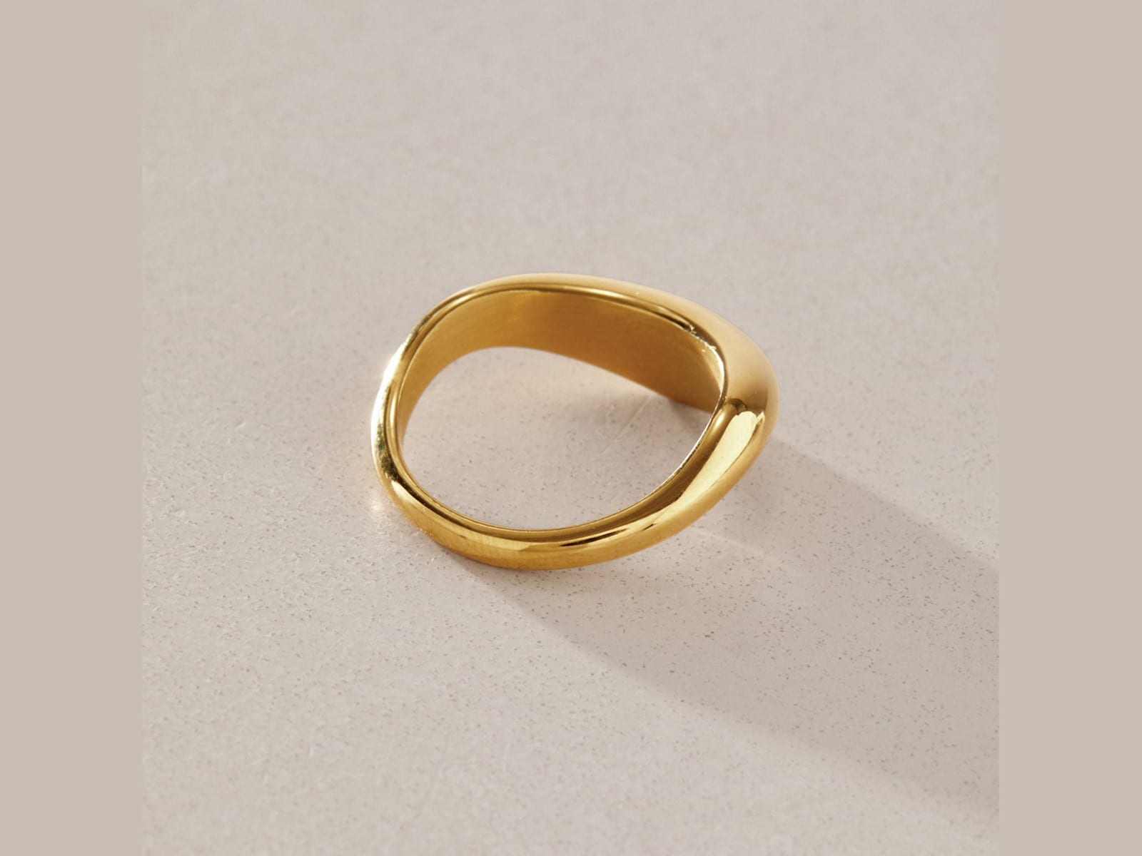 Open Wide Band Ring — detail