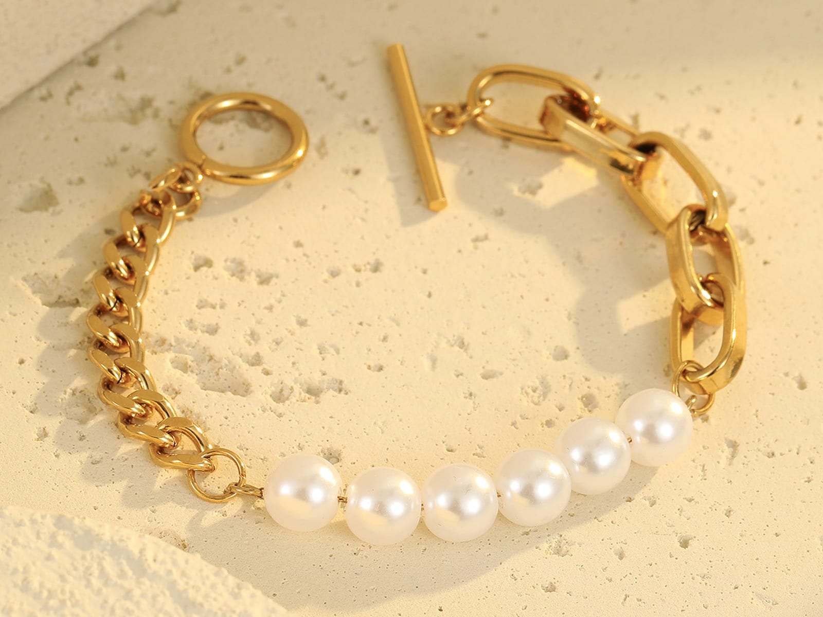 Pearl Heart Braided Bracelet — detail