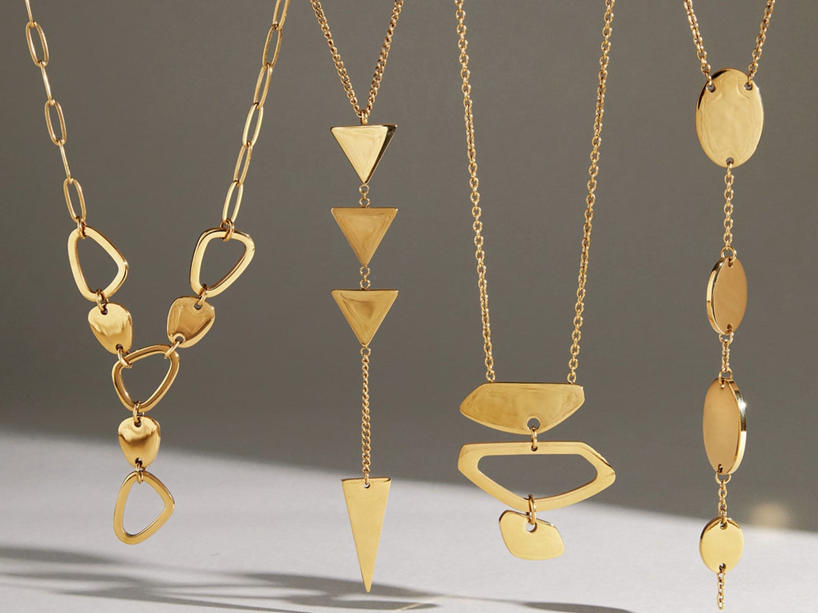 Polished Shape Necklace — detail