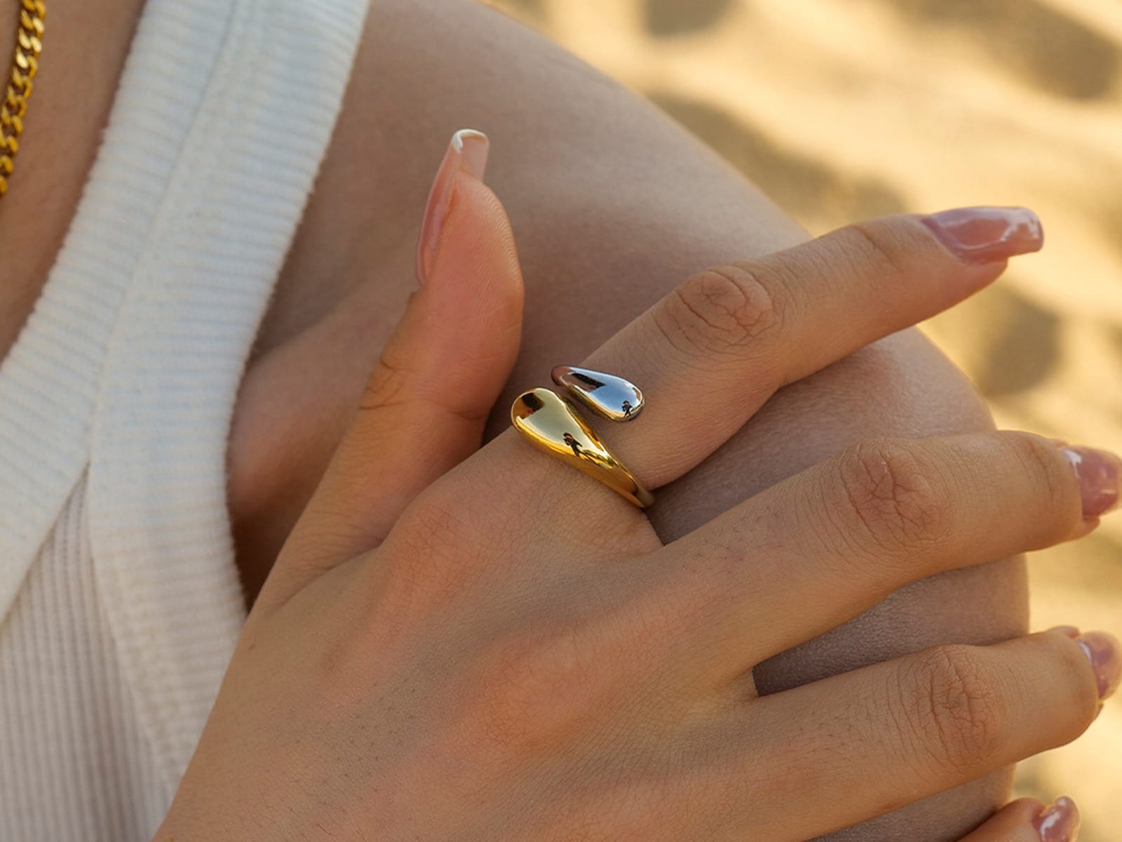 Resin Open Ring, Adjustable — detail