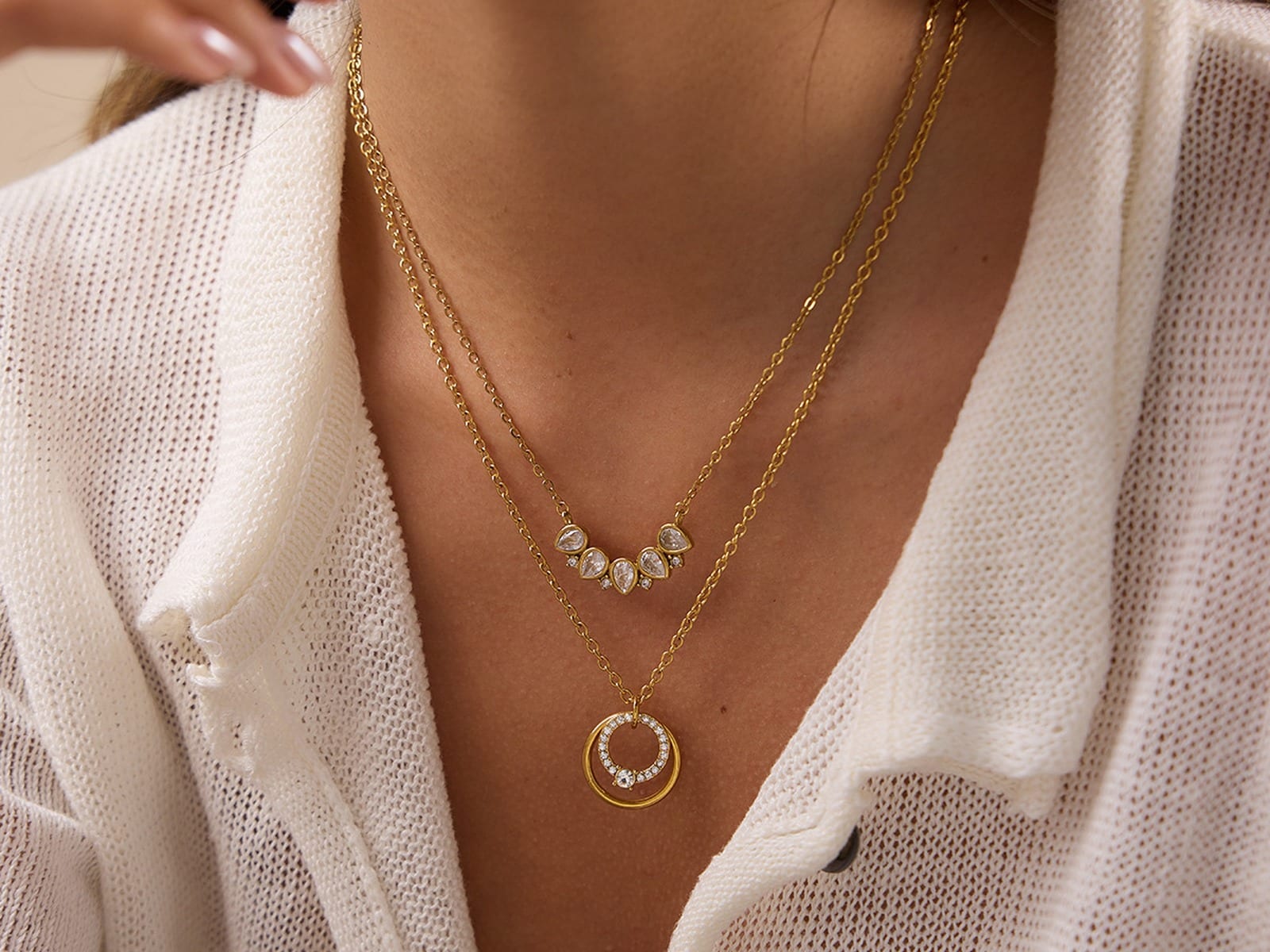 Slider Ring Pendant Necklace — detail