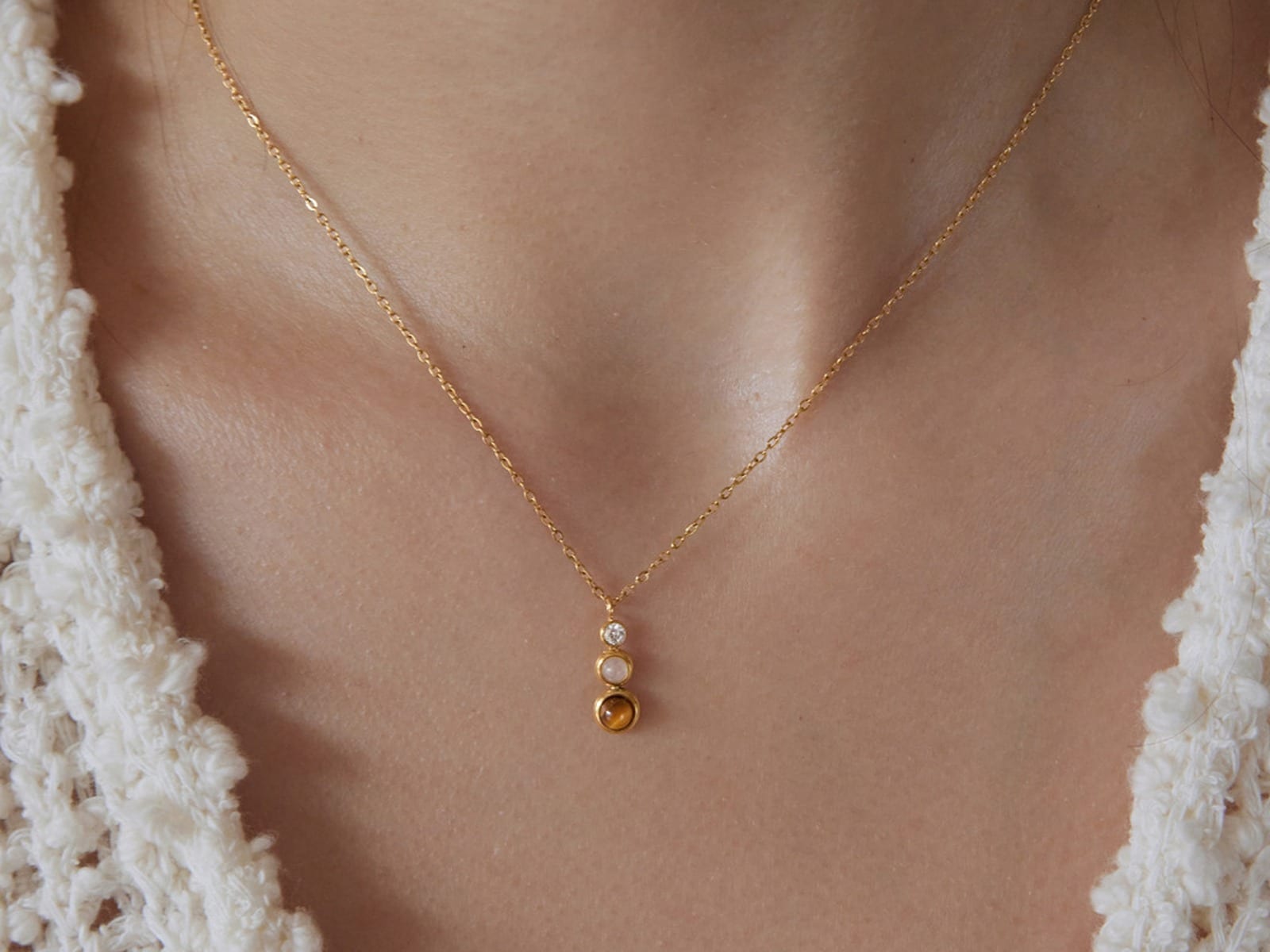 Stone Bead Layer Necklaces — detail
