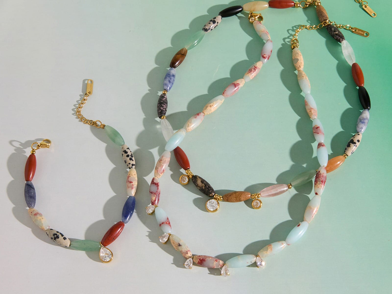 Stone Bead Necklace and Bracelet Set — detail