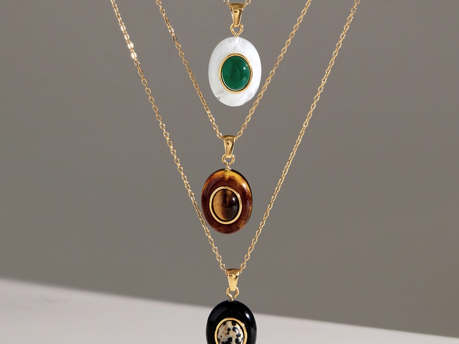 Stone Disc Layered Necklace — detail