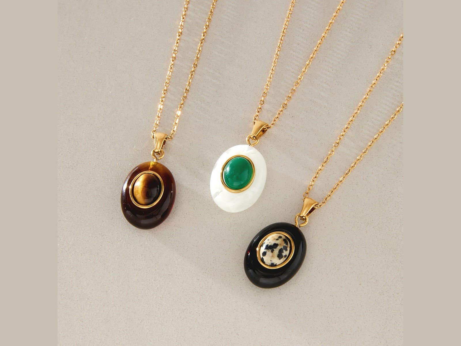 Stone Disc Layered Necklace — detail