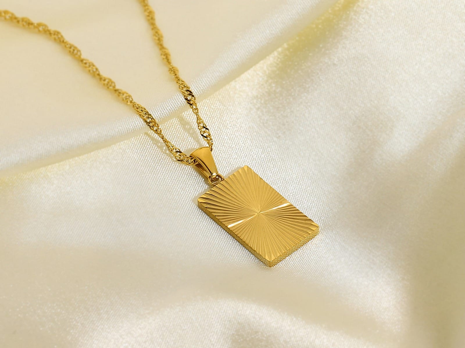 Sunburst Bar Pendant Necklace — detail