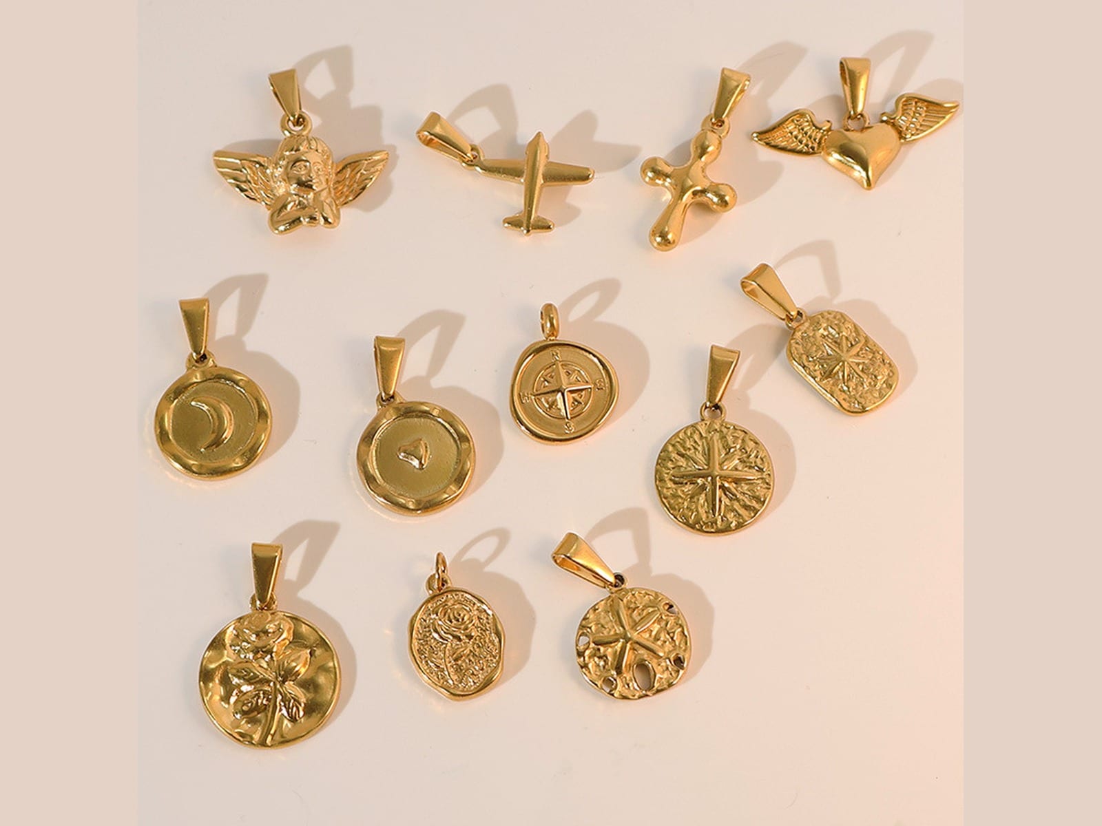 Symbol Pendant, Engravable — detail