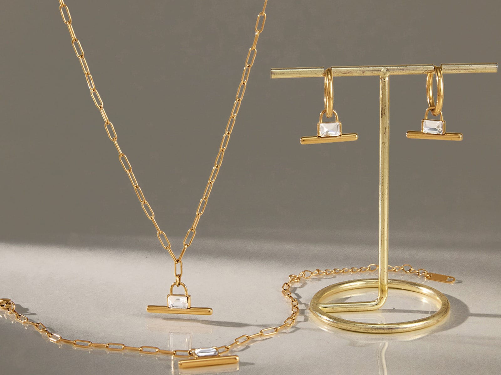 T-Bar Set, Necklace and Bracelet — detail