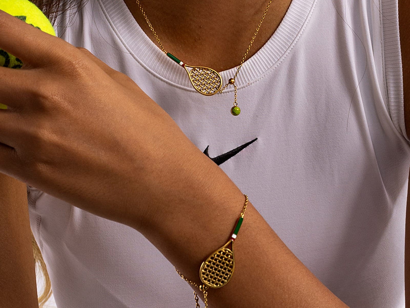 Tennis Racket Necklace & Bracelet Set — detail