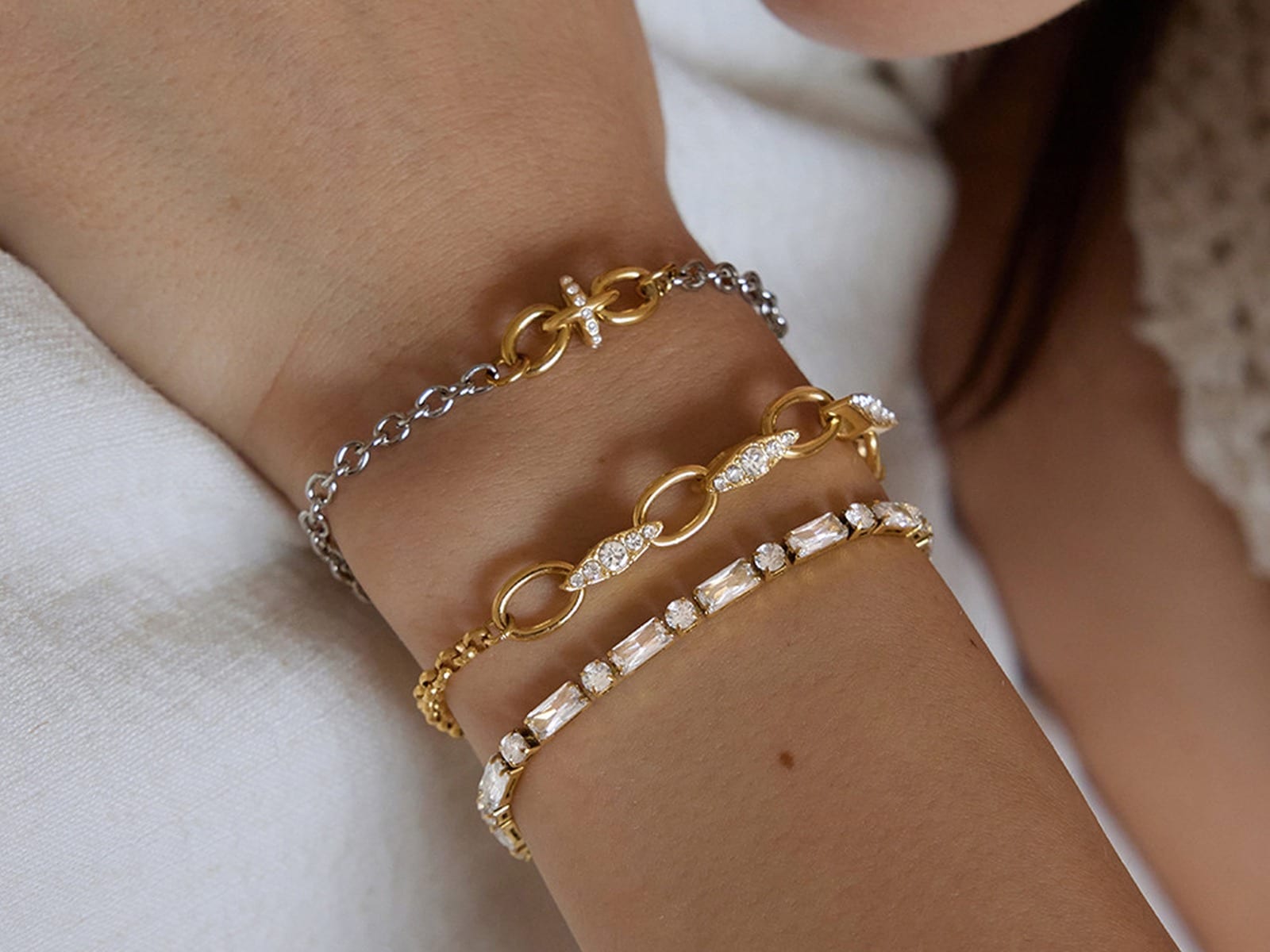 Two-Tone Pavé Bar Bracelet — detail