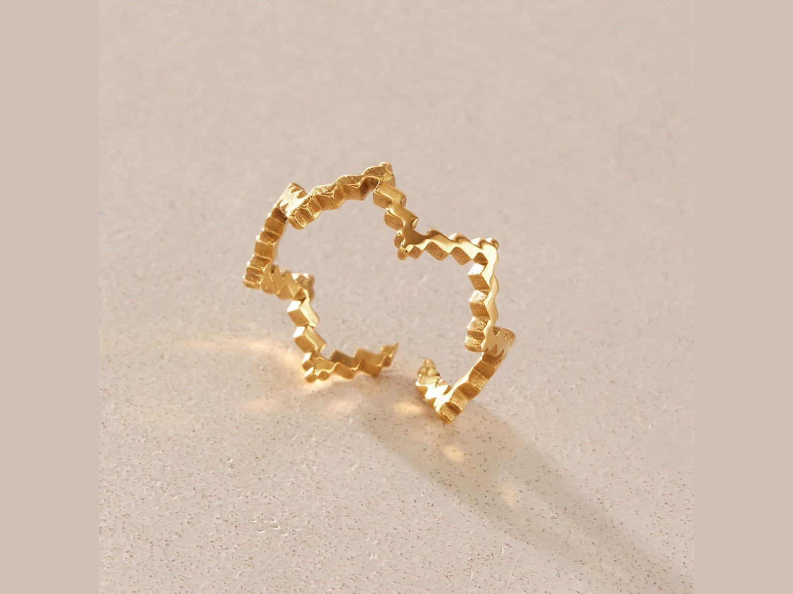 Wave Adjustable Ring — detail