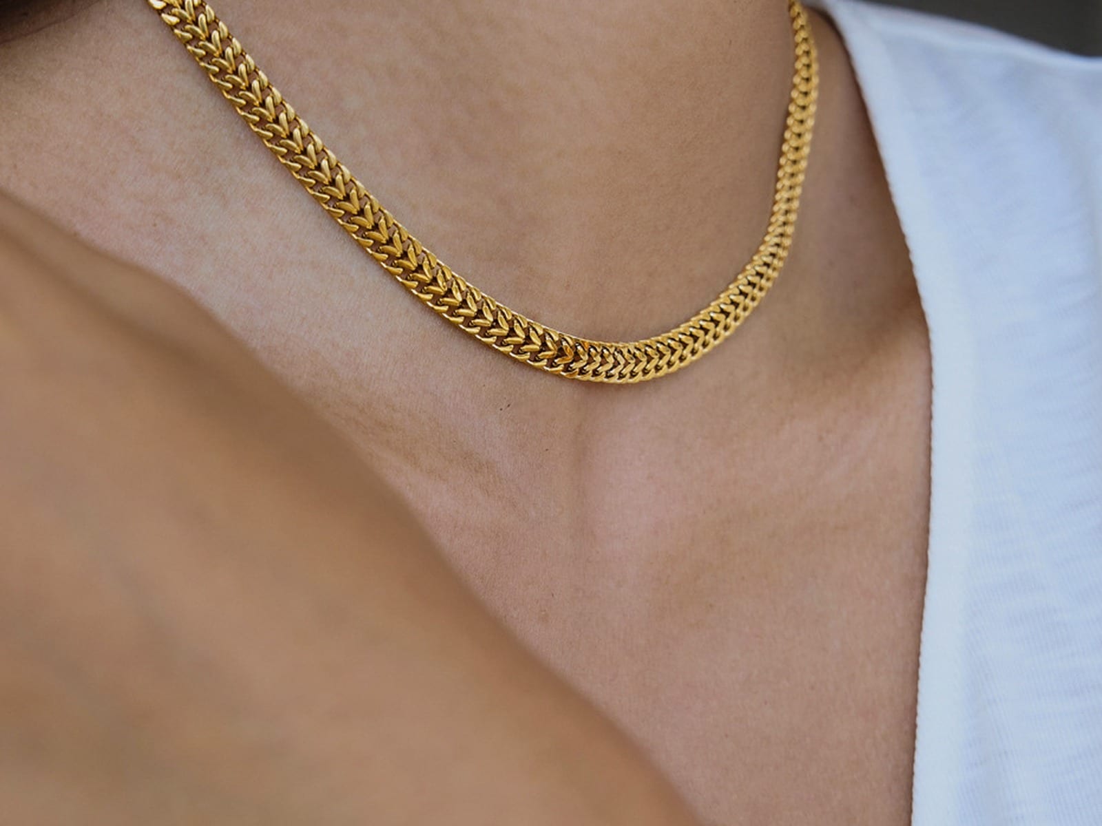 Wheat Chain Necklace and Bracelet Set — detail