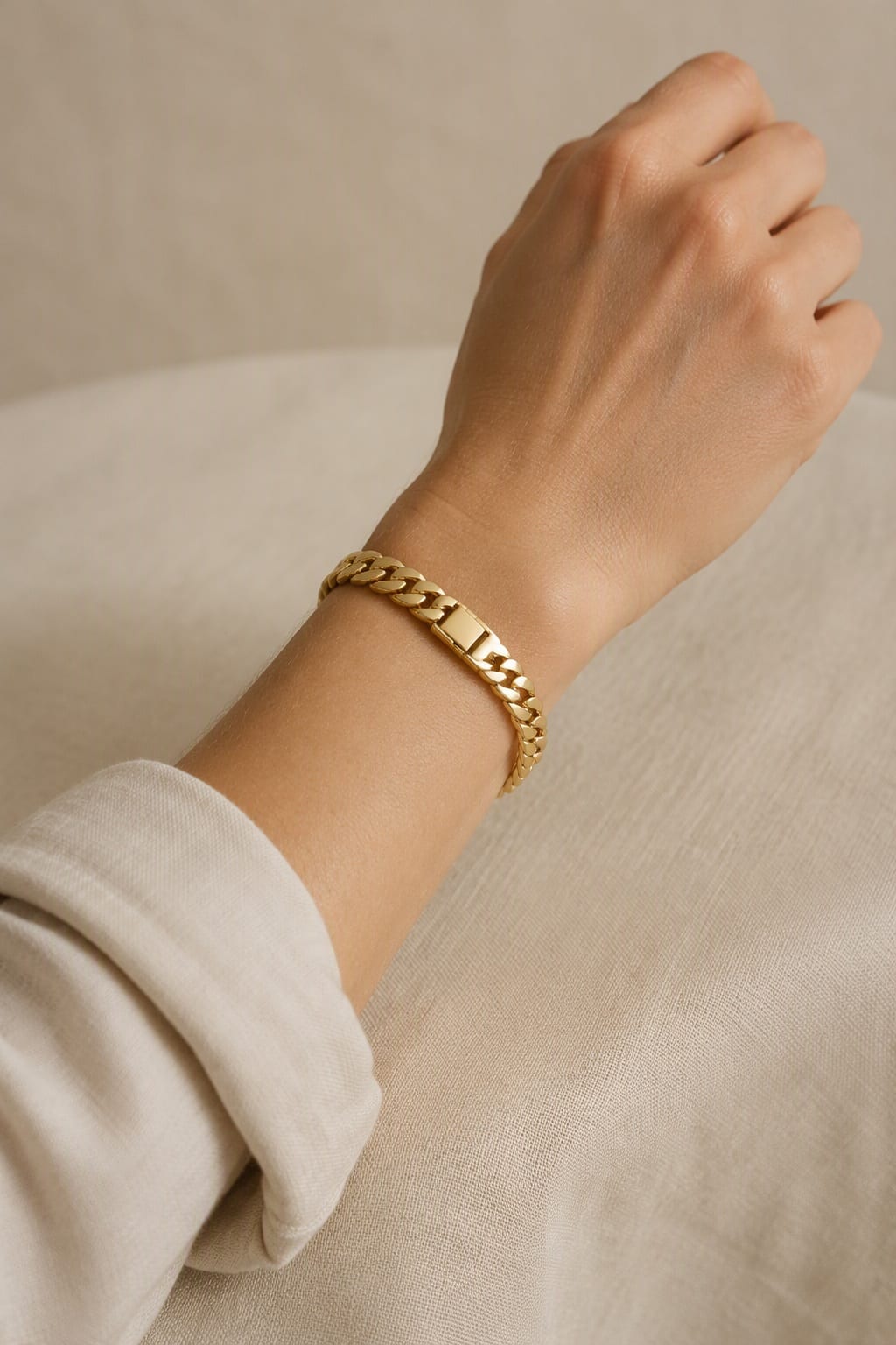 Chain bracelet on a model
